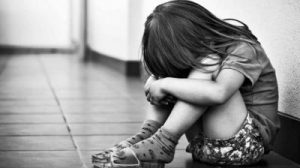 बांसगांव छत पर खेल